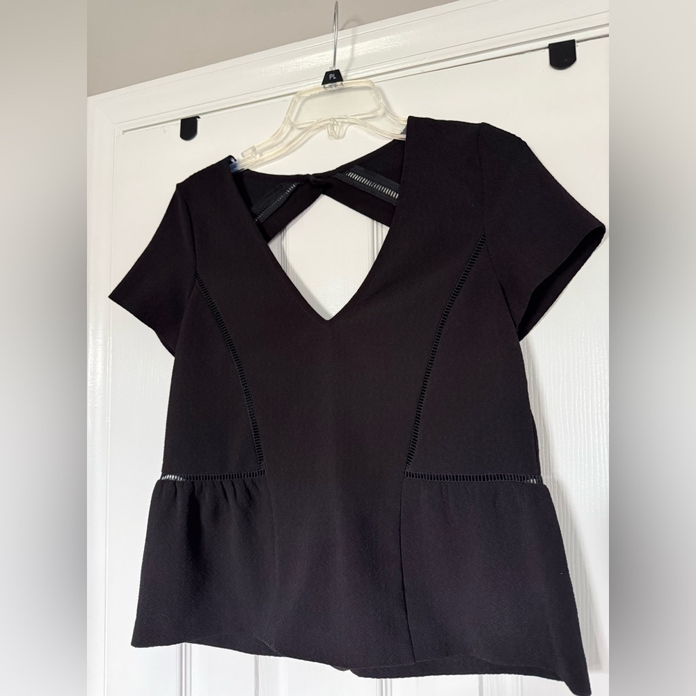 Sézane Amanda Black Blouse Short Sleeve Size 36 (US 4) - Picture 3 of 10